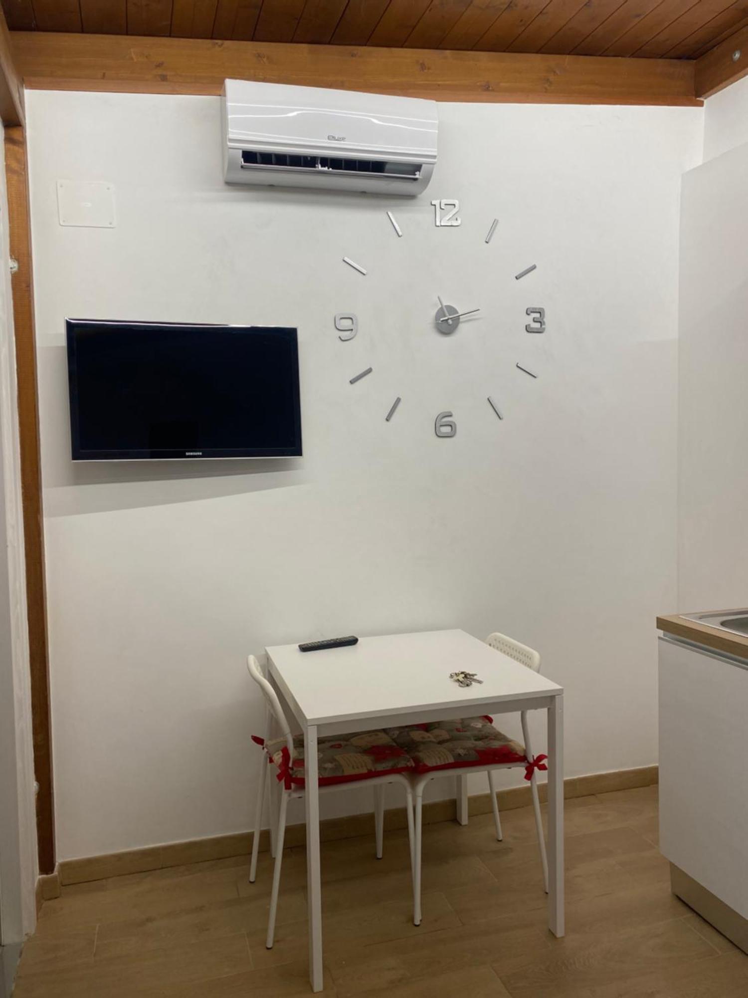 Il Giardino Di Max Apartment Бари Екстериор снимка