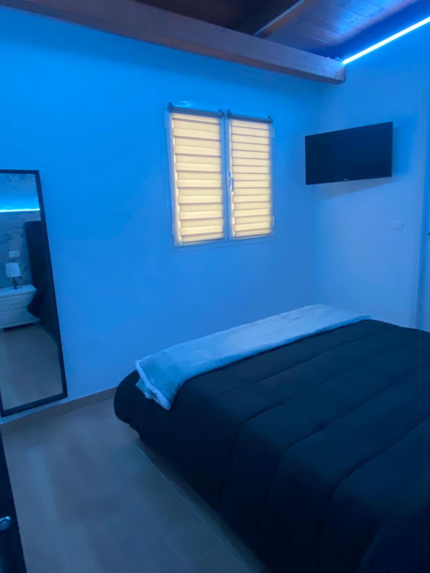 Il Giardino Di Max Apartment Бари Екстериор снимка